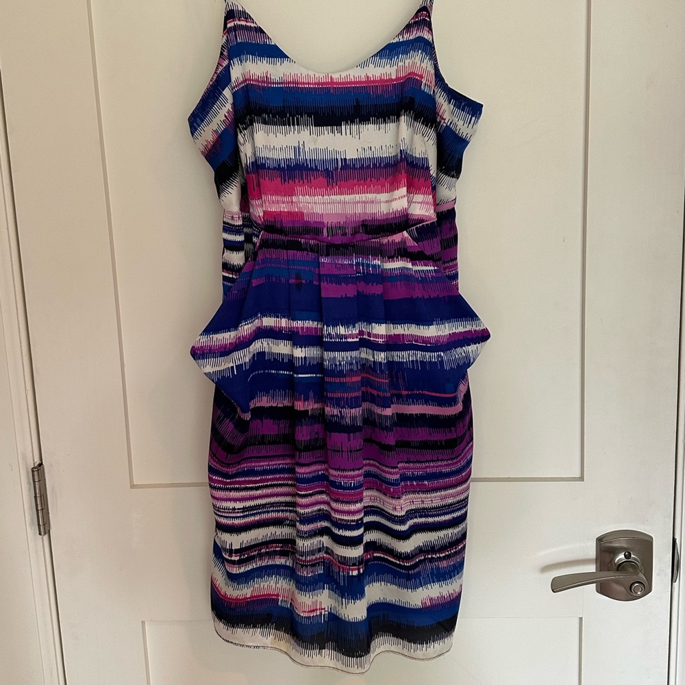 Collective Concepts - Super cute cocktail dress with pockets!